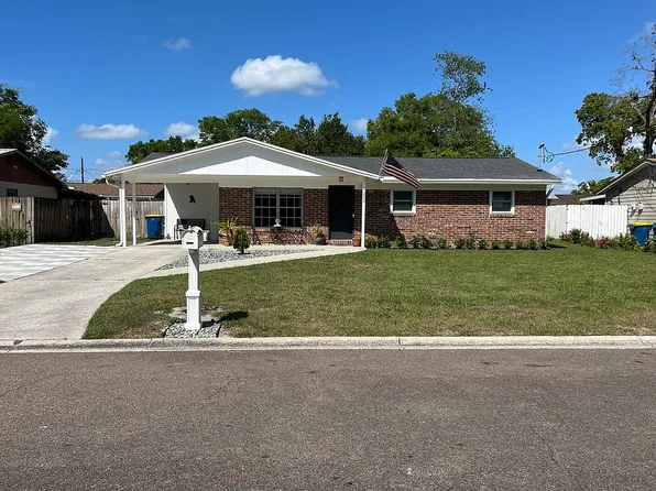 11506 Renne Dr E, Jacksonville, FL 32218