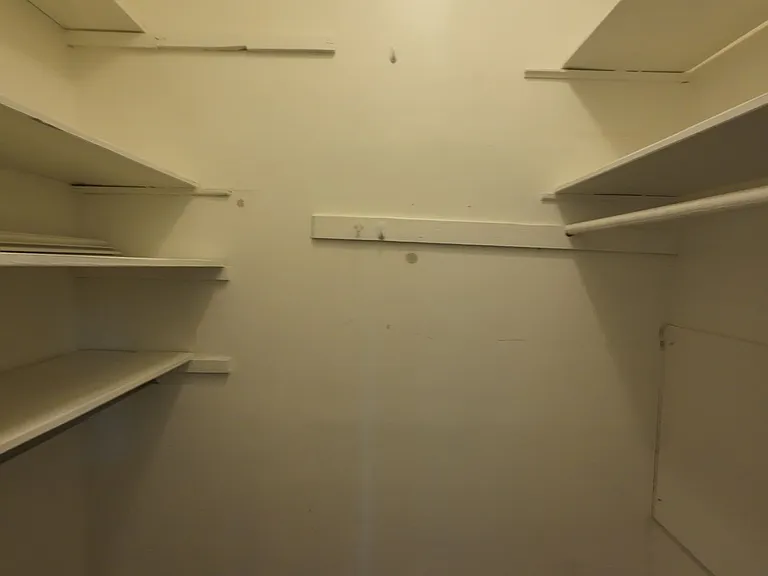 703 W French Pl — Photo 16