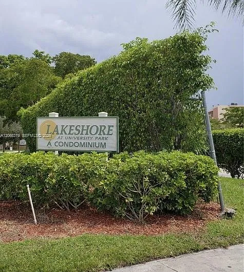 8600 N Sherman Cir #507