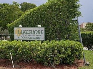 8600 N Sherman Cir APT 507, Hollywood, FL 33025