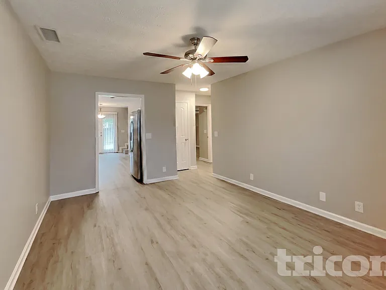 257 Indian Park Dr — Photo 2