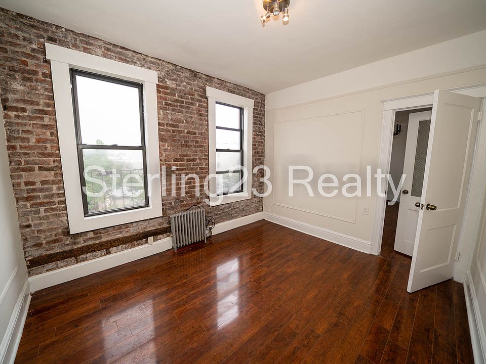 1st image of 4106 34th Ave APT 4E
