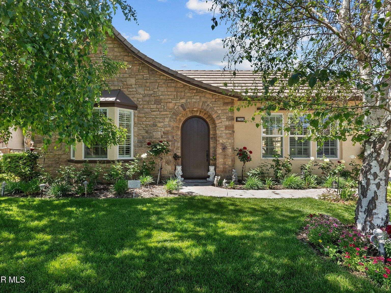 18686 Juniper Springs Dr, Canyon Country, CA 91387 | Redfin, image size:1536x1152