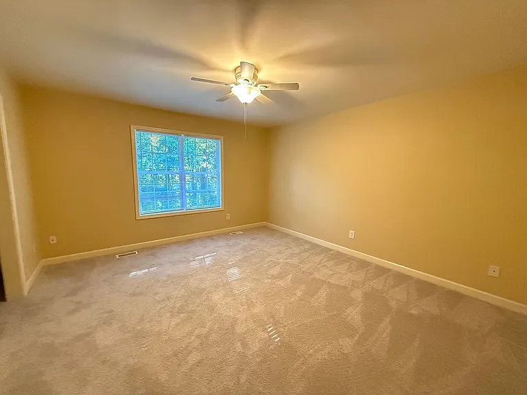 607 Westpark Ct — Photo 10