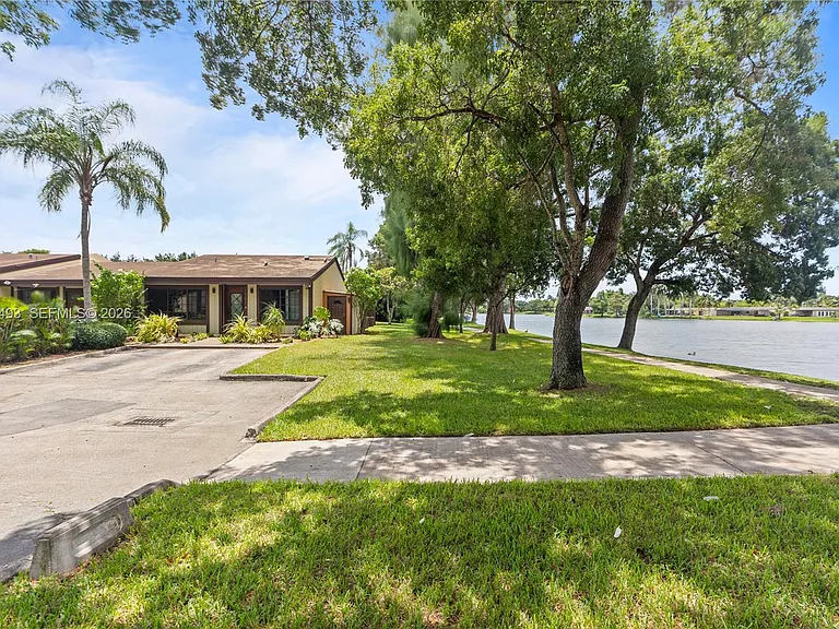 10398 Orange Ct #10398 — Photo 34