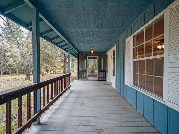3rd image of 51 Pleasant Dr