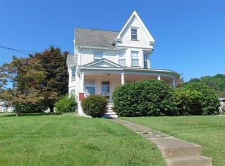 203 Easton Rd, Riegelsville, PA 18077