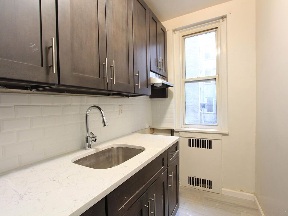 1st image of 1745 E 12th St APT 1C