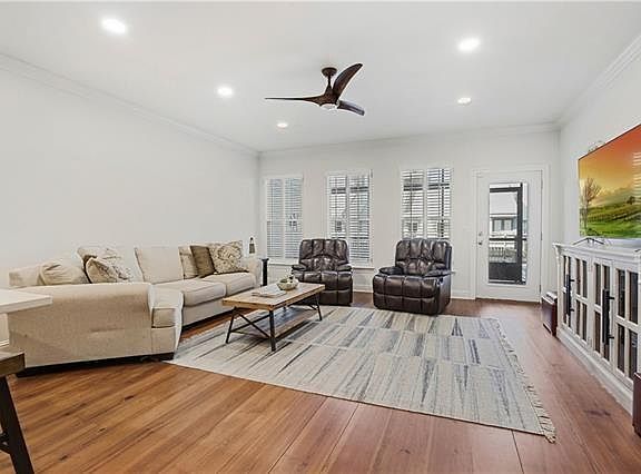 2nd image of 141 Highway 22 E APT E3