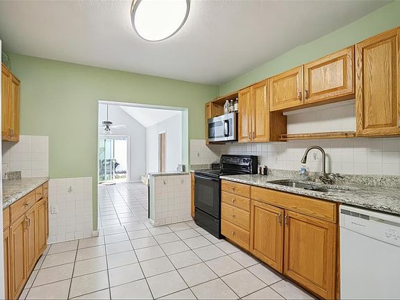 4th image of 5816 Van Buren St