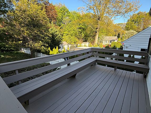 5th image of 62 Ivy St #A
