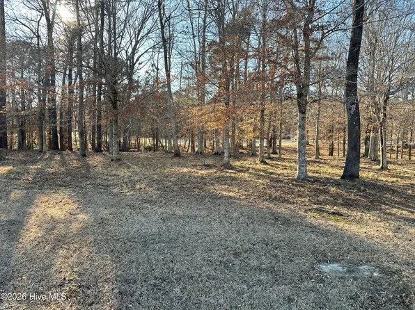 173 Roanoke Dr #S-13, Hertford, NC 27944