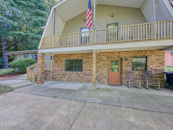 2nd image of 235 Hilltop Dr