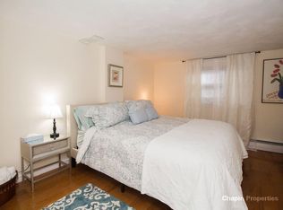 79 Brookline St #1B, Chestnut Hill, MA 02467