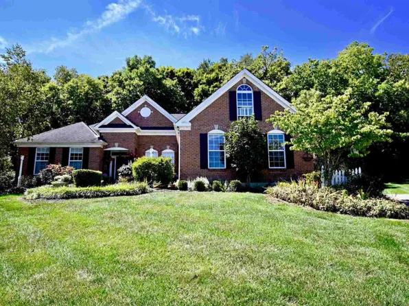 2054 Damson Ct, Crescent Springs, KY 41017