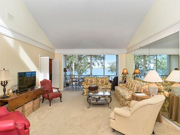 3rd image of 12420 NW Harbour Ridge Blvd #6-8