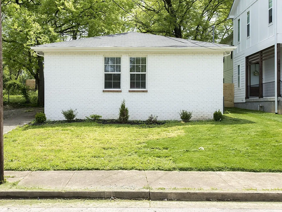 2921 Torbett St.