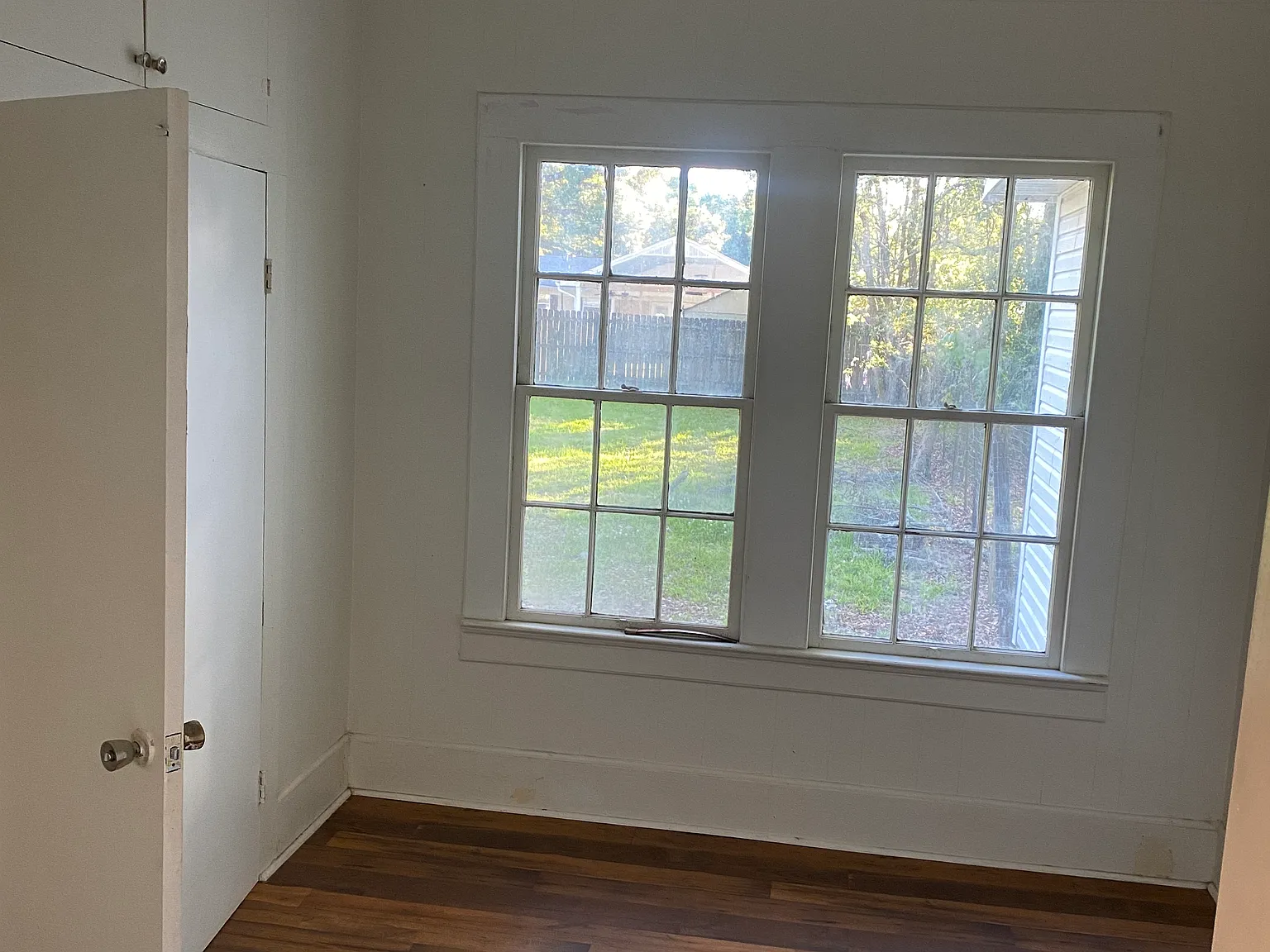 2 bed, 1.0 bath, $900 — Photo 4