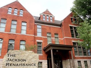 Jackson Renaissance Apartments, Davenport, IA 52804