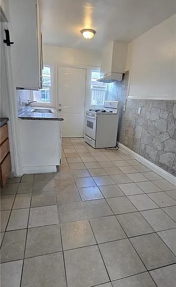 1095 E Nocta St #C — Photo 13