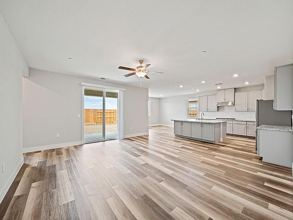 3rd image of 2052 Rustic Oak Lane