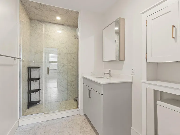 1950 Washington St #2G — Photo 14