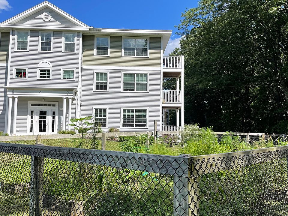 Carrier Woods Apartments 2 Carrier Woods Rd Scarborough ME Zillow