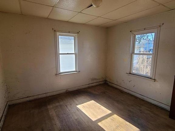 2nd image of 673 Wood Ct