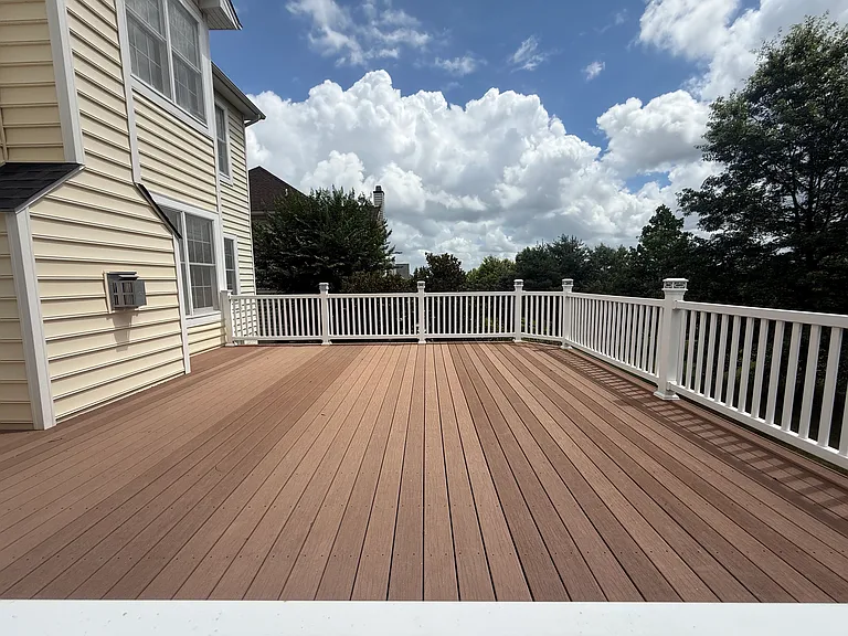 606 Winston Ln — Photo 22