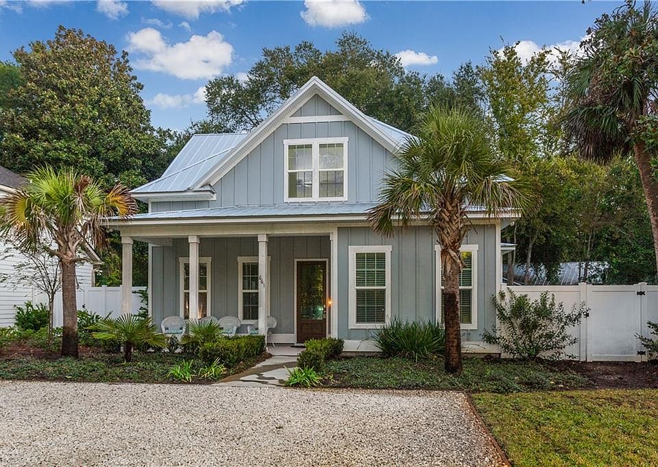 4315 5th St, Saint Simons Island, GA 31522 | Zillow