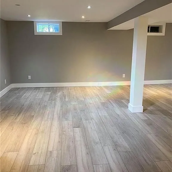 17 Mellenby St #LOWER — Photo 5