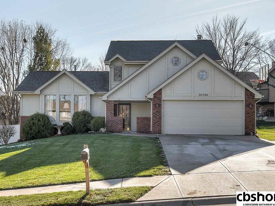 1st image of 16735 Pierce Cir