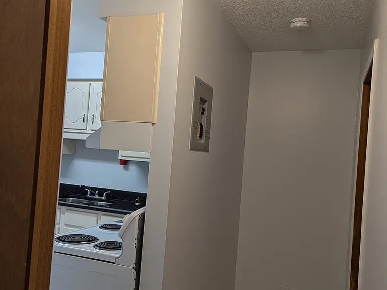62 Talbot St #5 — Photo 6
