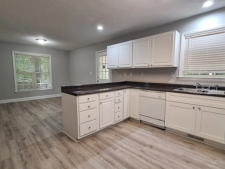 2811 Sparger Rd — Photo 21