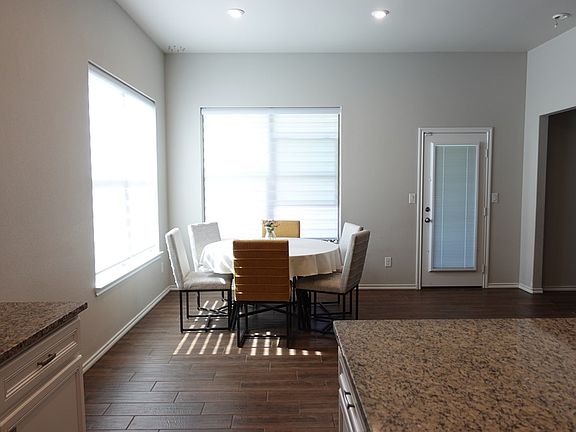 5th image of 6805 Baron Dr