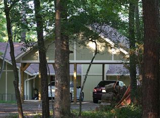 398 Dogwood Trl, Holly Lake Ranch, TX 75765