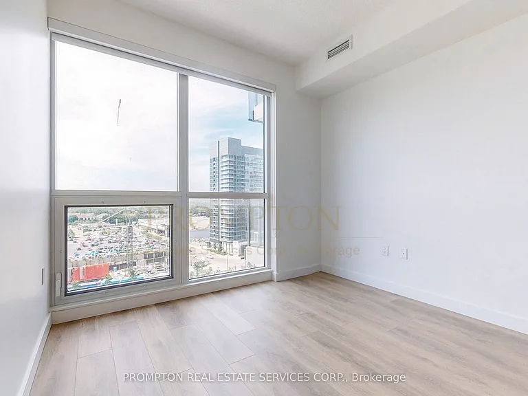 95 McMahon Dr #1109 — Photo 21
