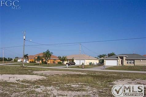 3rd image of 1022 NW 13th Ter