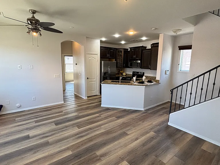 2125 E Huntington Dr #Phoenix 85040 — Photo 6