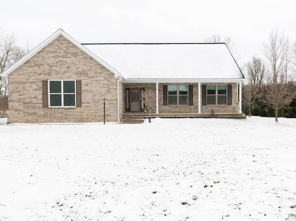 13077 Chapman Blvd, South Lyon, MI 48178