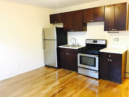 Rented by EXR | media 7