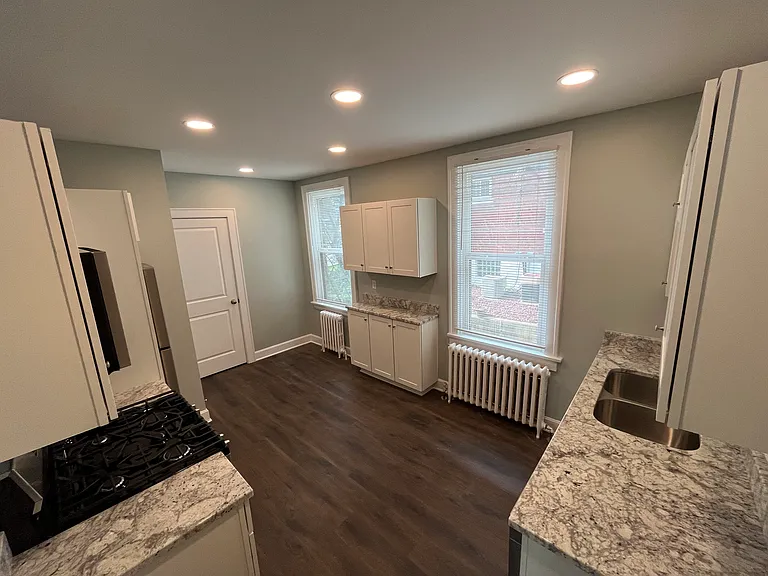 1304 Paxton Ave #1 — Photo 12