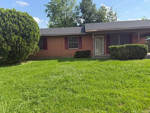 3224 Belwood St Photo 1