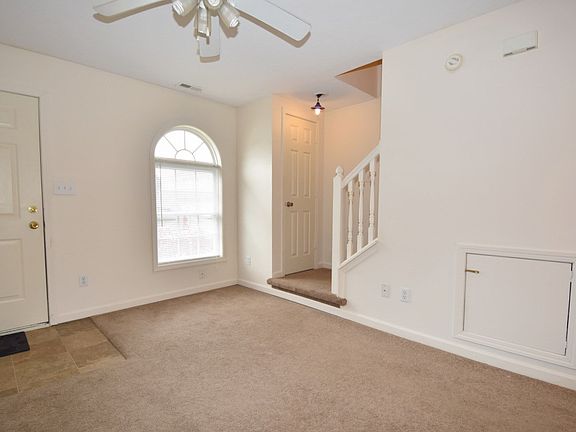5th image of 3434 S Oaklawn Cir