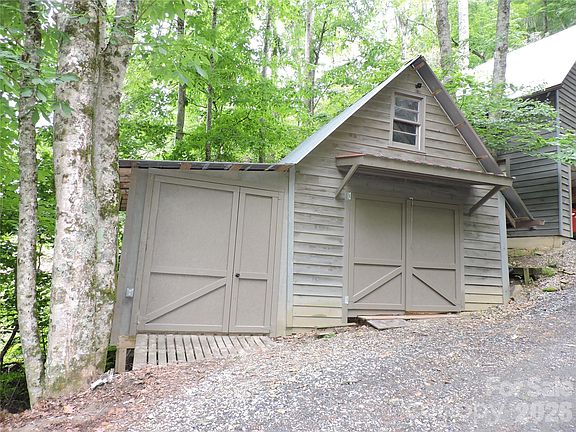 4th image of 963 Melton Branch Rd