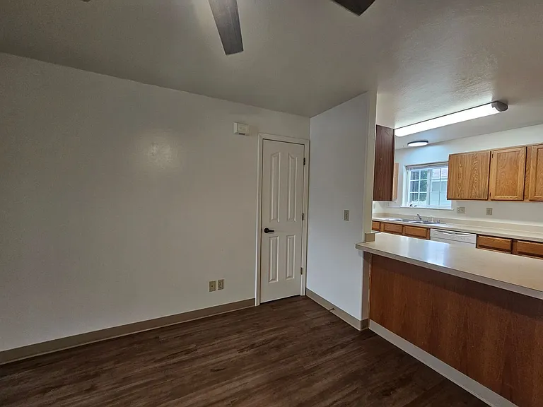 4104 Hillview Way — Photo 15
