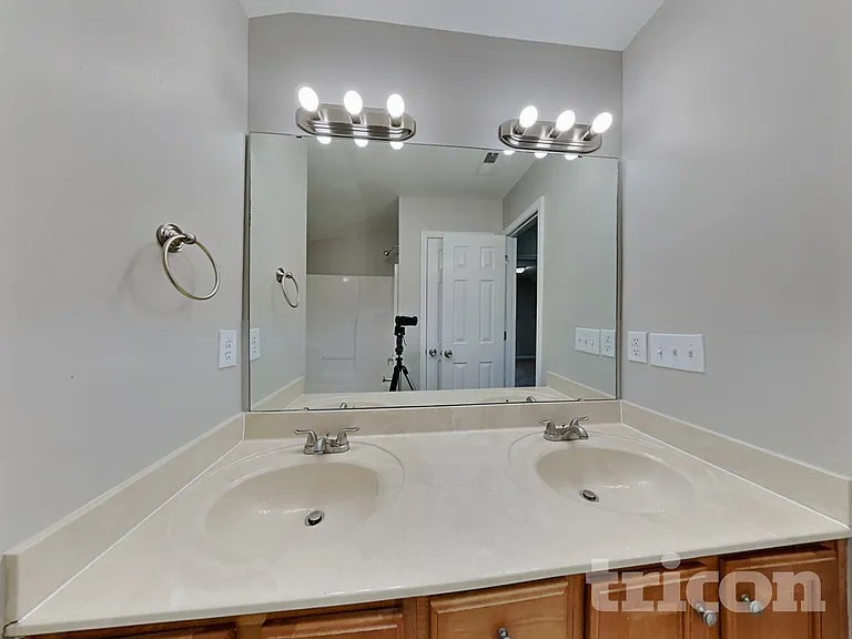 308 Collinsworth Dr — Photo 14