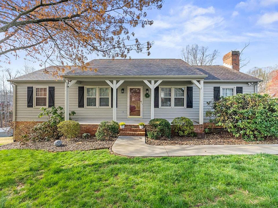 1st image of 209 Stonehouse Dr