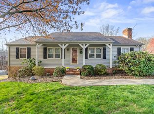 209 Stonehouse Dr, Lynchburg, VA 24502
