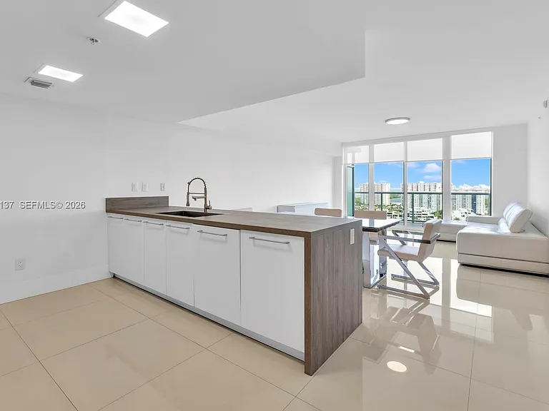 400 Sunny Isles Blvd #1903 — Photo 12